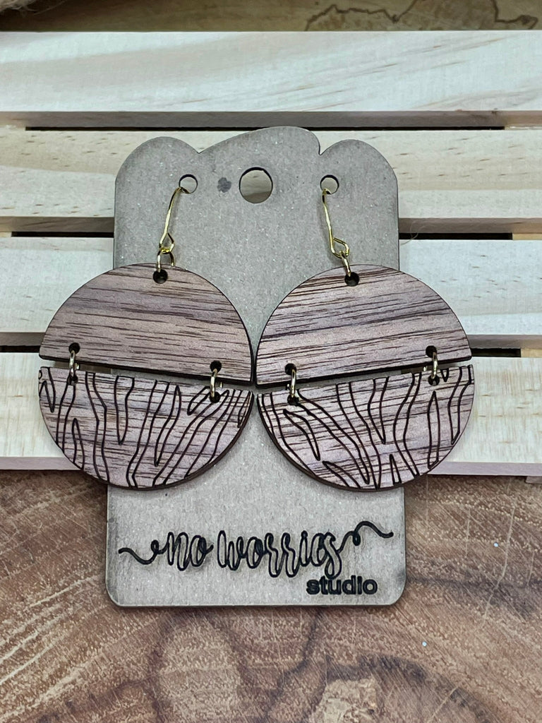Earrings monogram, seaweed round